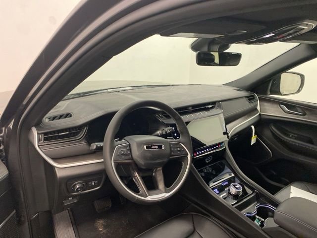 New 2026 Jeep Grand Cherokee L Limited image 7