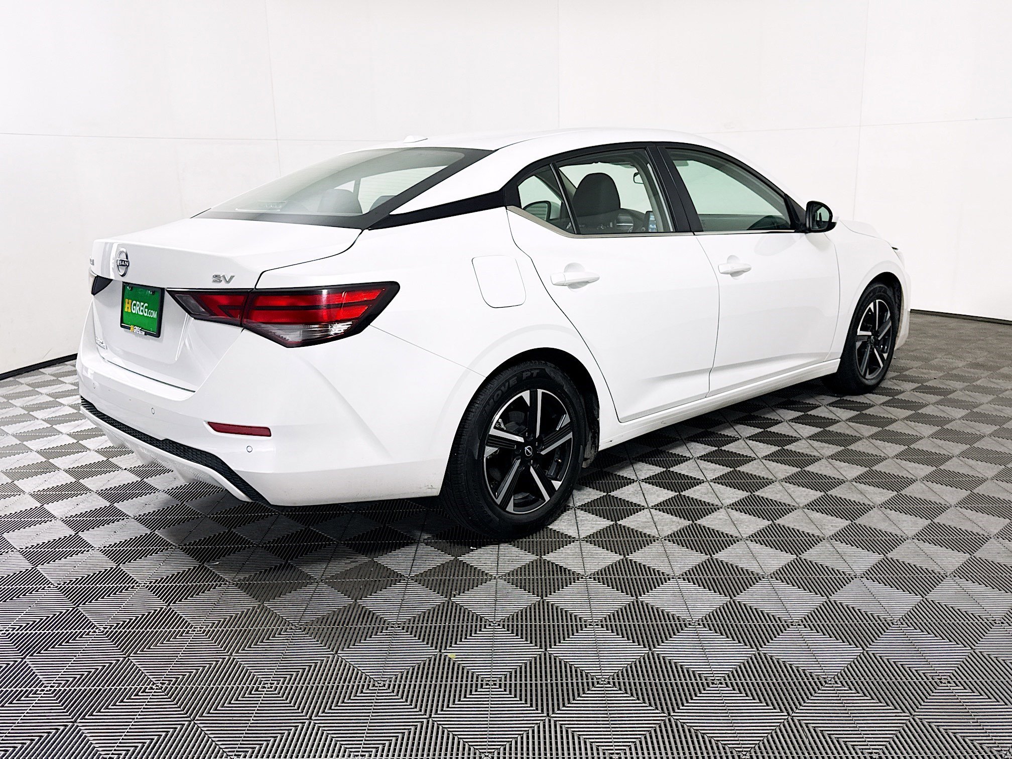 Used 2024 Nissan Sentra SV image 10