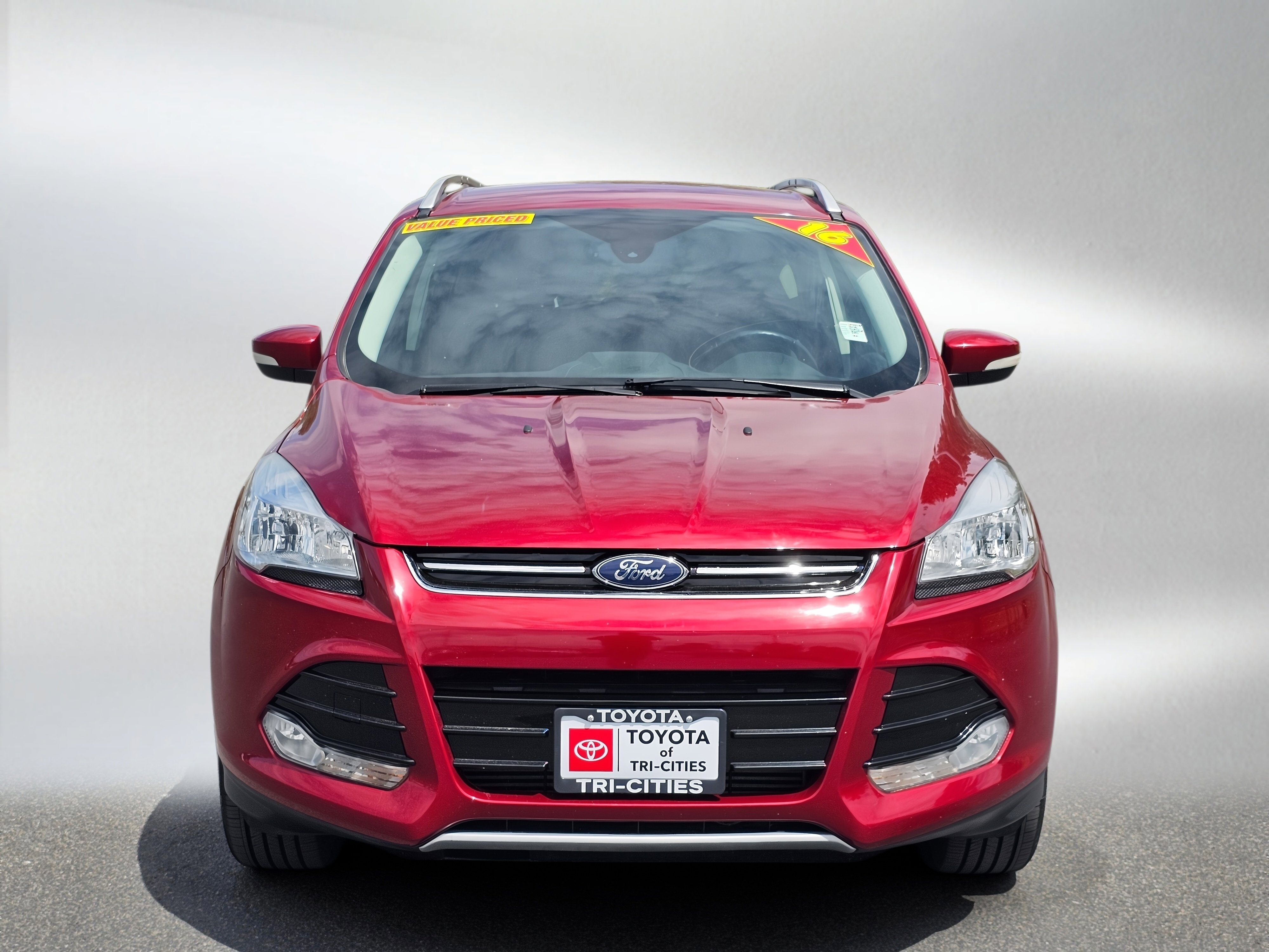Used 2016 Ford Escape Titanium AWD/4WD image 8