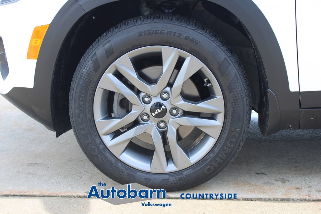 Used 2023 Kia Seltos S w/ Navigation Package AWD/4WD image 29