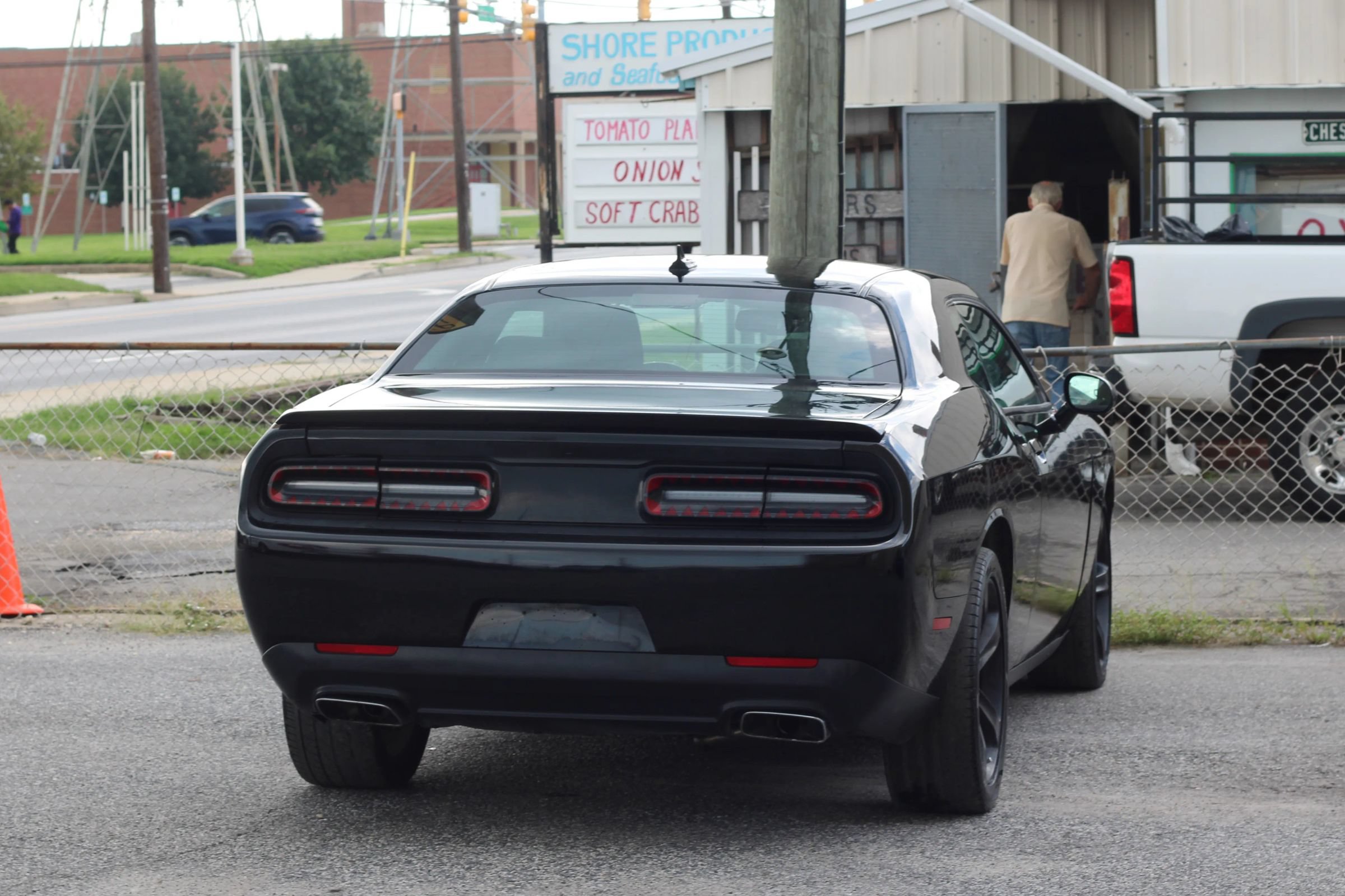 Used 2015 Dodge Challenger R/T w/ Quick Order Package 28B R/T RWD image 8