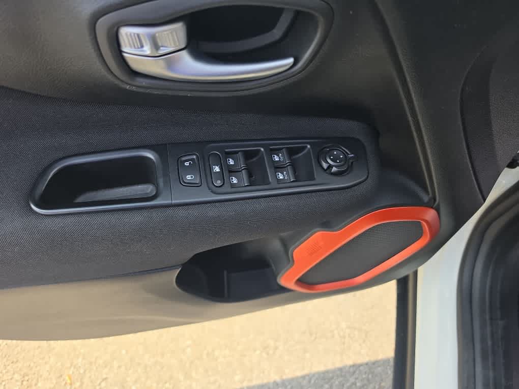 Used 2018 Jeep Renegade Sport w/ Power & Air Group AWD/4WD image 25