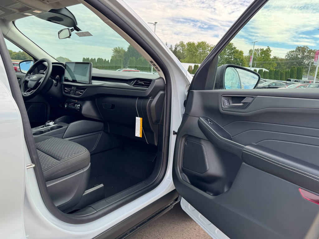 New 2026 Ford Escape Active image 11