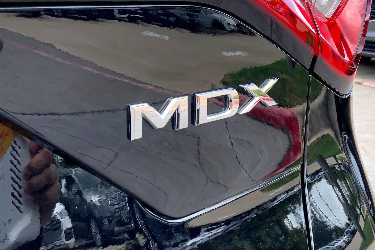 Used 2024 Acura MDX SH-AWD w/ Advance Package image 10