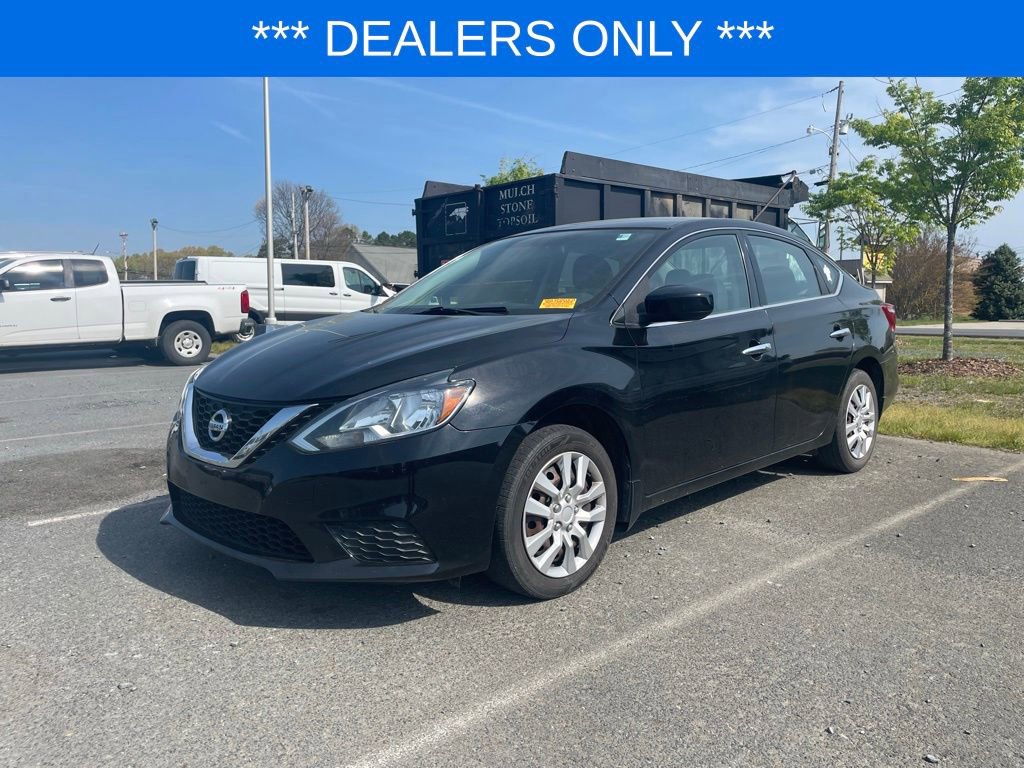 Used 2017 Nissan Sentra SV FWD image 1