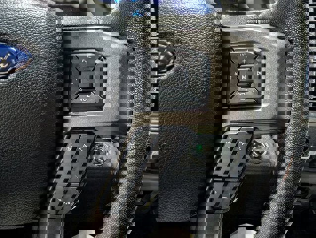 Used 2020 Ford Expedition XLT w/ FX4 Off-Road Package image 28