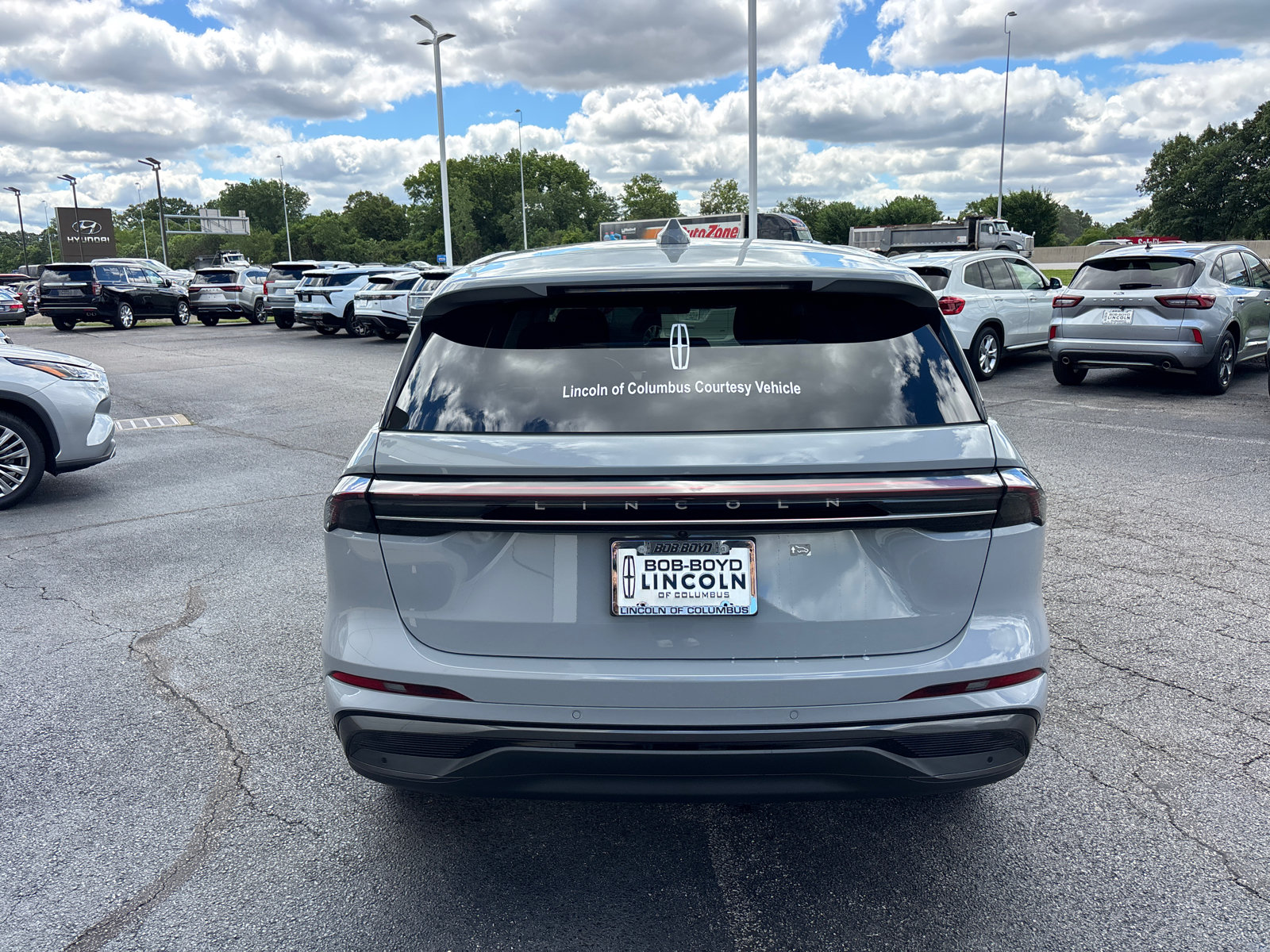 New 2026 Lincoln Nautilus Premier w/ Jet Appearance Package AWD/4WD image 6