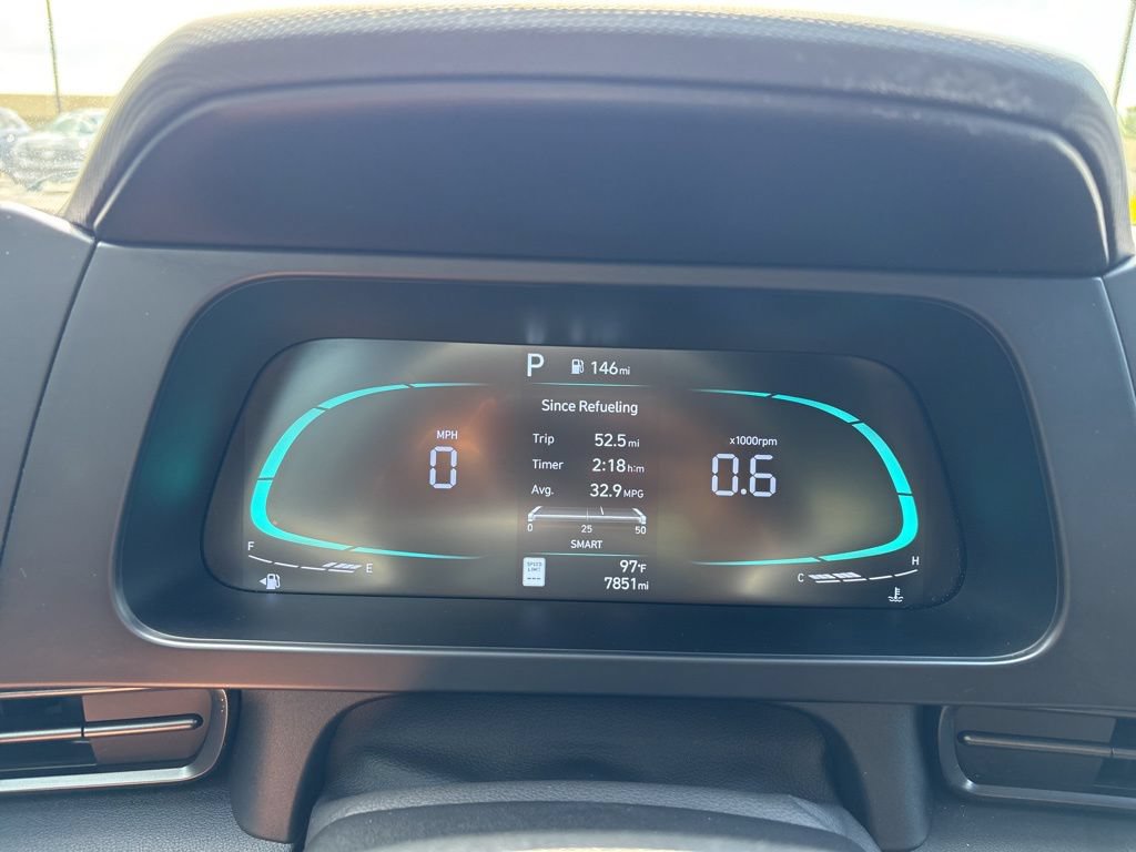 Certified 2025 Hyundai Elantra Sport FWD image 17