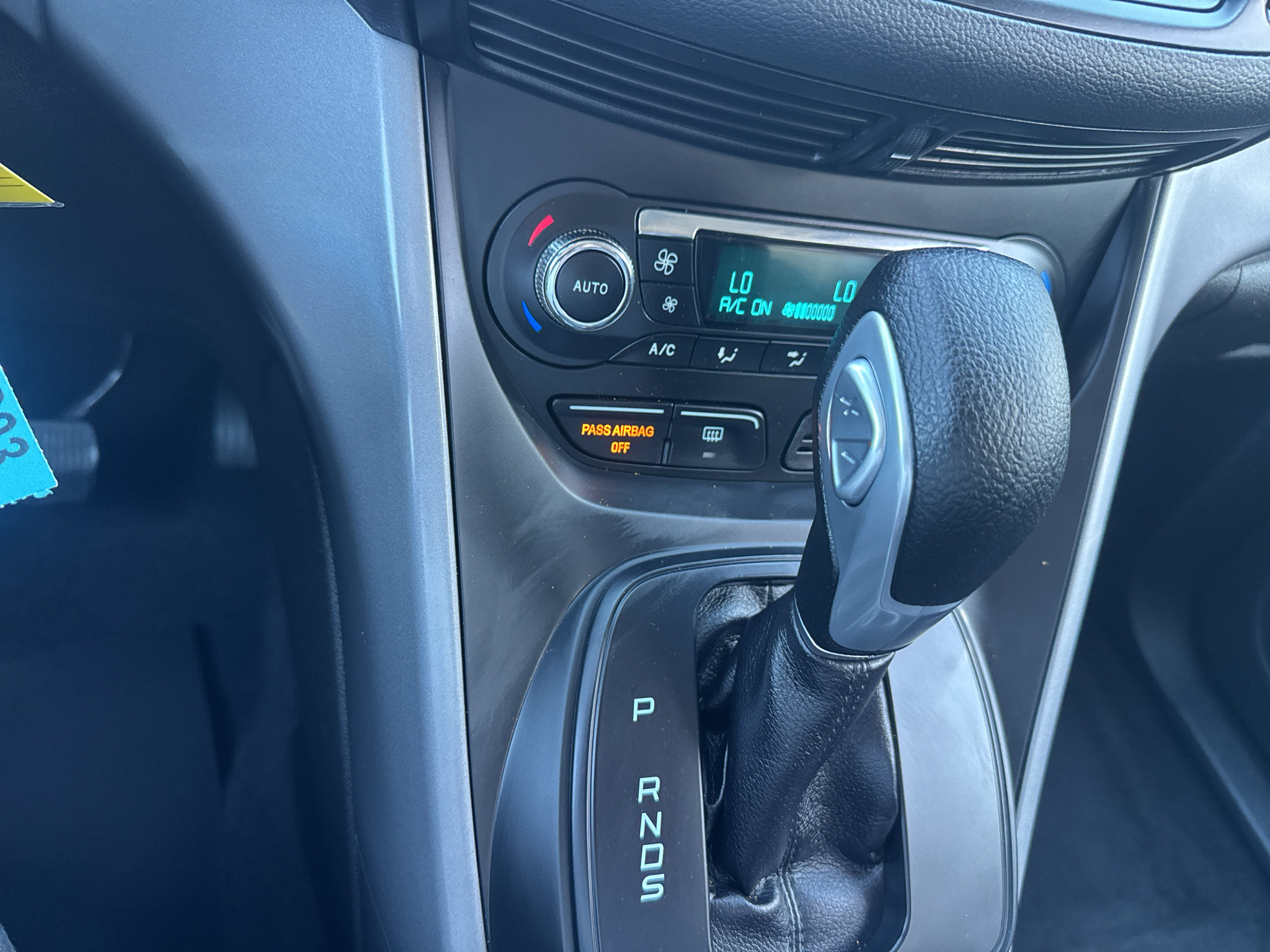 Used 2015 Ford Escape SE w/ SE Chrome Package FWD image 13
