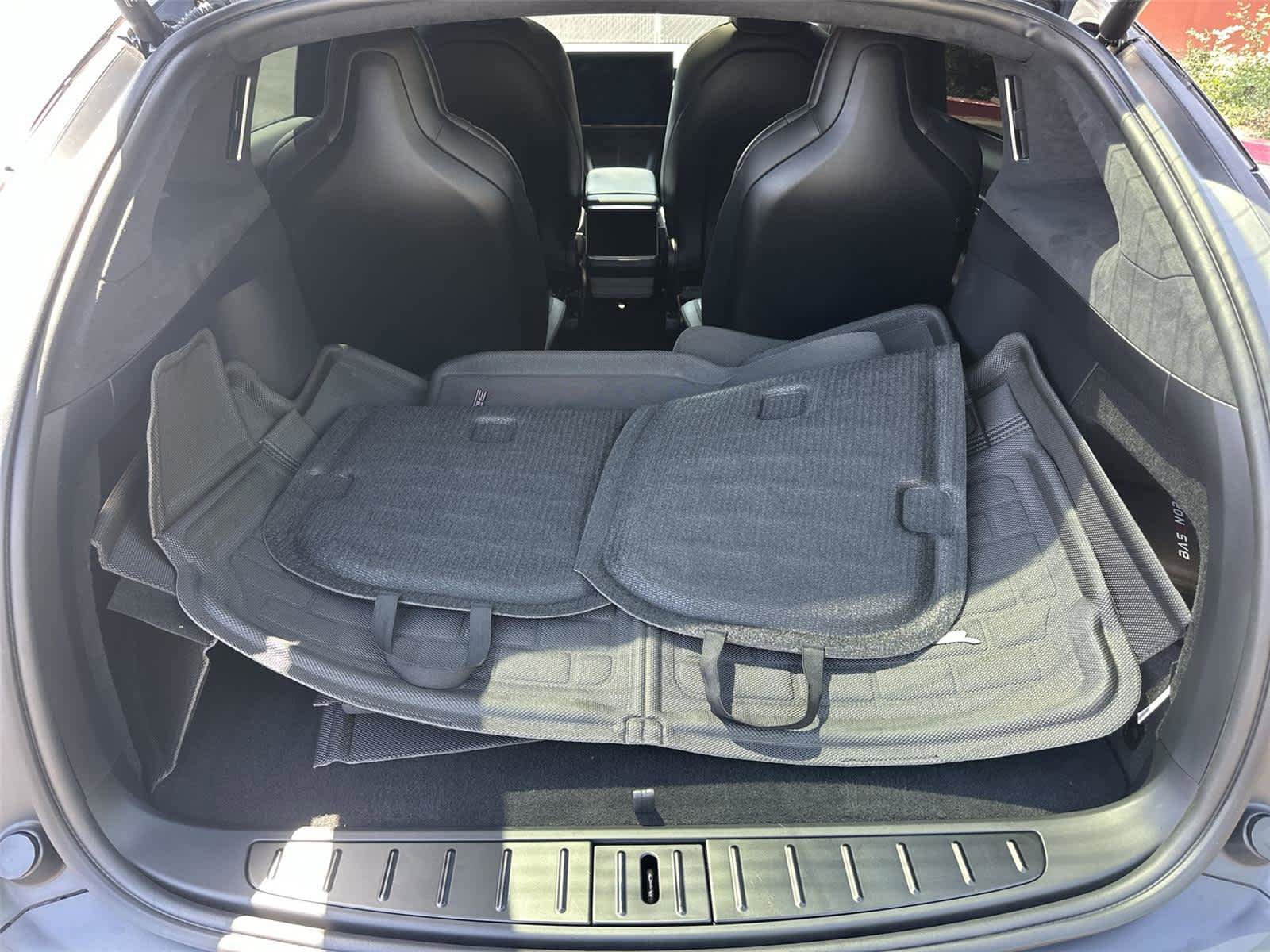 Used 2024 Tesla Model X AWD/4WD image 21