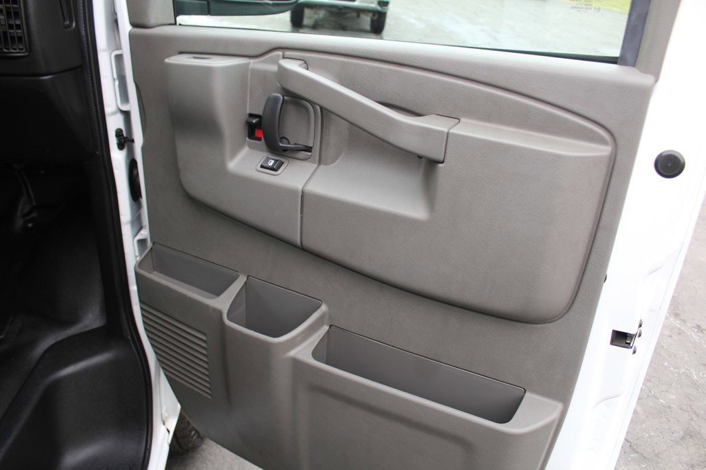 Used 2022 Chevrolet Express 2500 w/ Driver Convenience Package RWD image 24