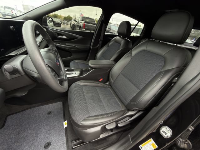 Certified 2025 Buick Envista Preferred FWD image 22