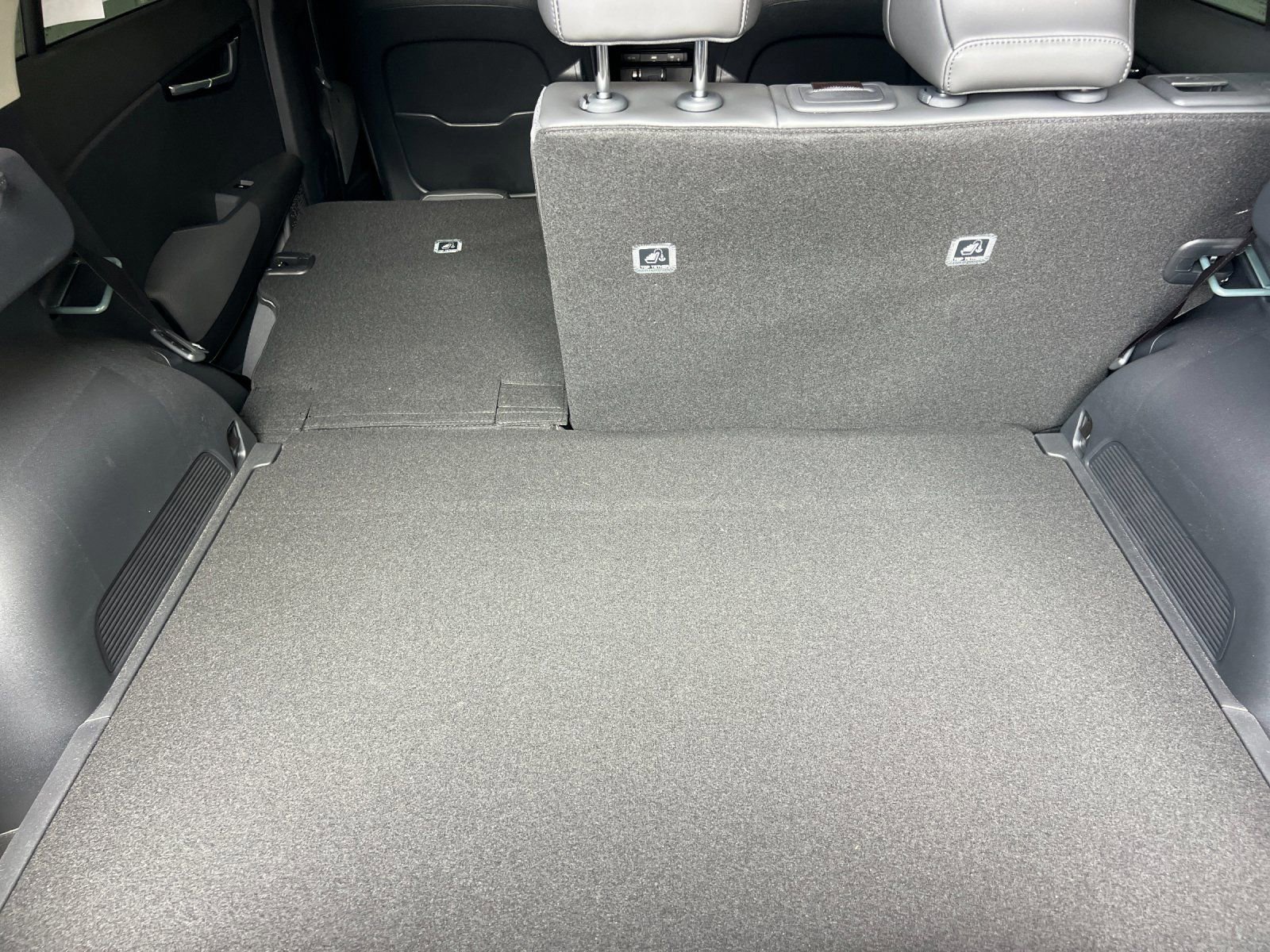 New 2026 Kia Niro EX FWD image 15