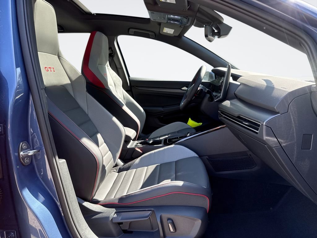 New 2026 Volkswagen GTI SE FWD image 25