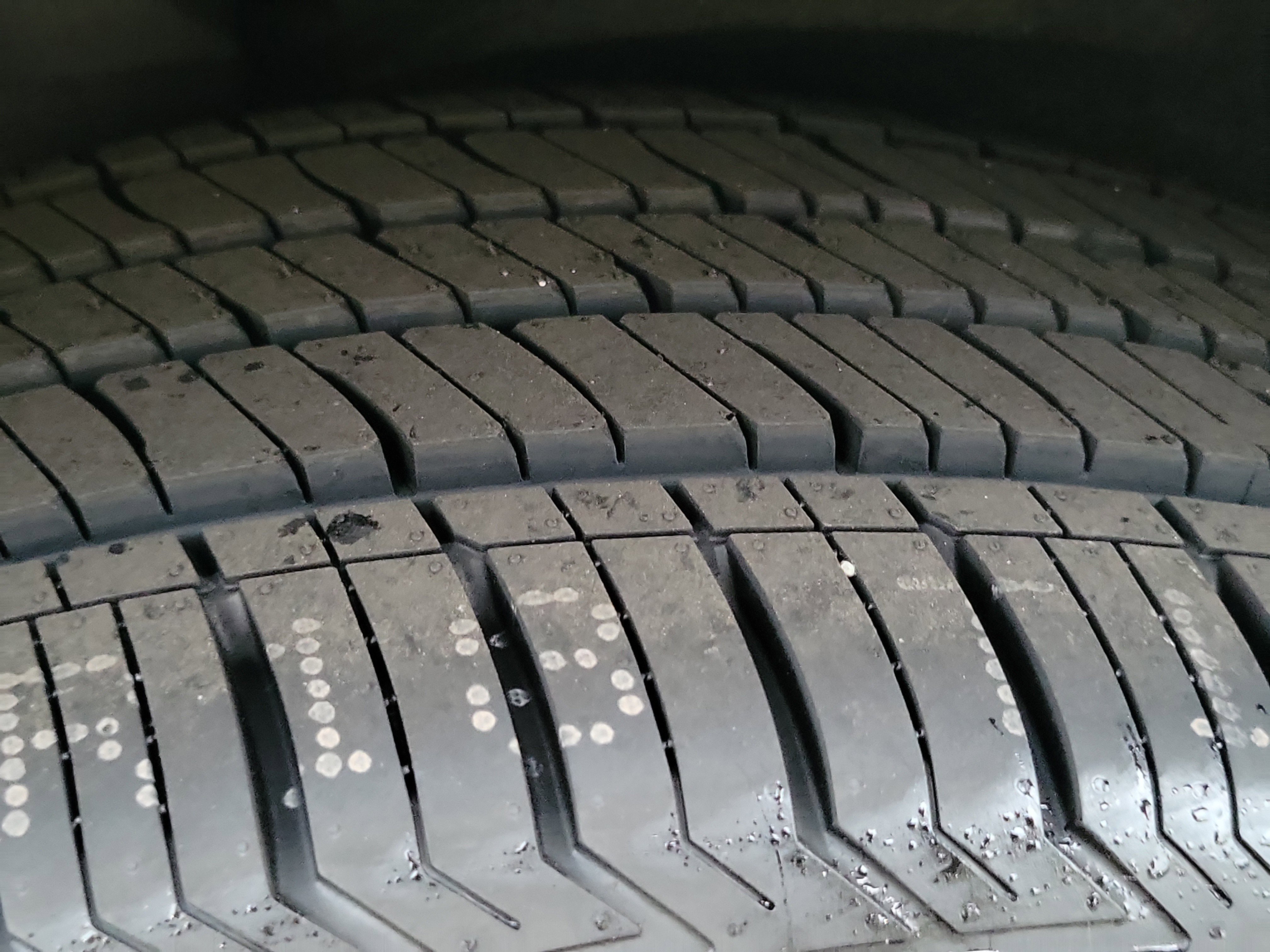 Used 2018 Volkswagen Tiguan SEL image 25