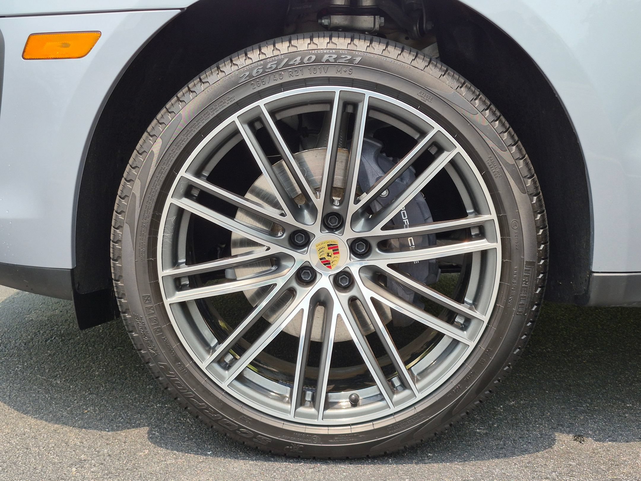Certified 2026 Porsche Macan AWD/4WD image 36