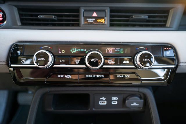 Used 2025 Honda Pilot EX-L image 21