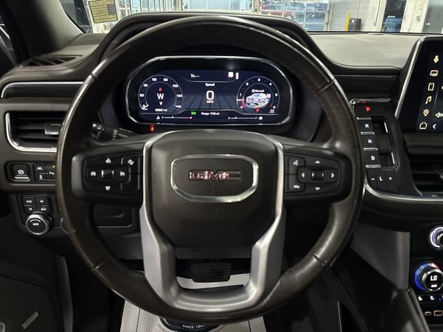 Used 2023 GMC Yukon XL SLT AWD/4WD image 23