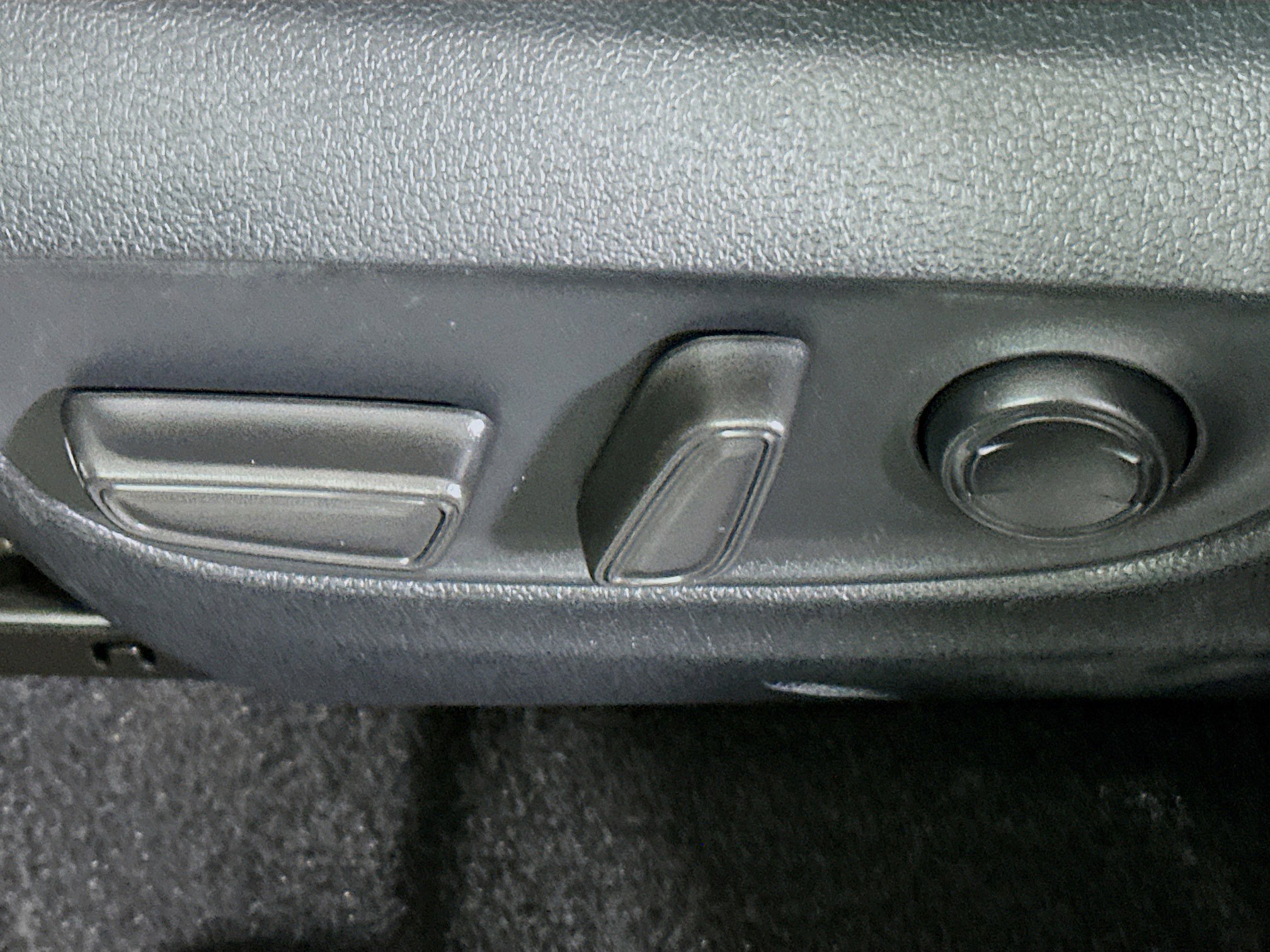 Used 2024 Toyota RAV4 XLE image 13