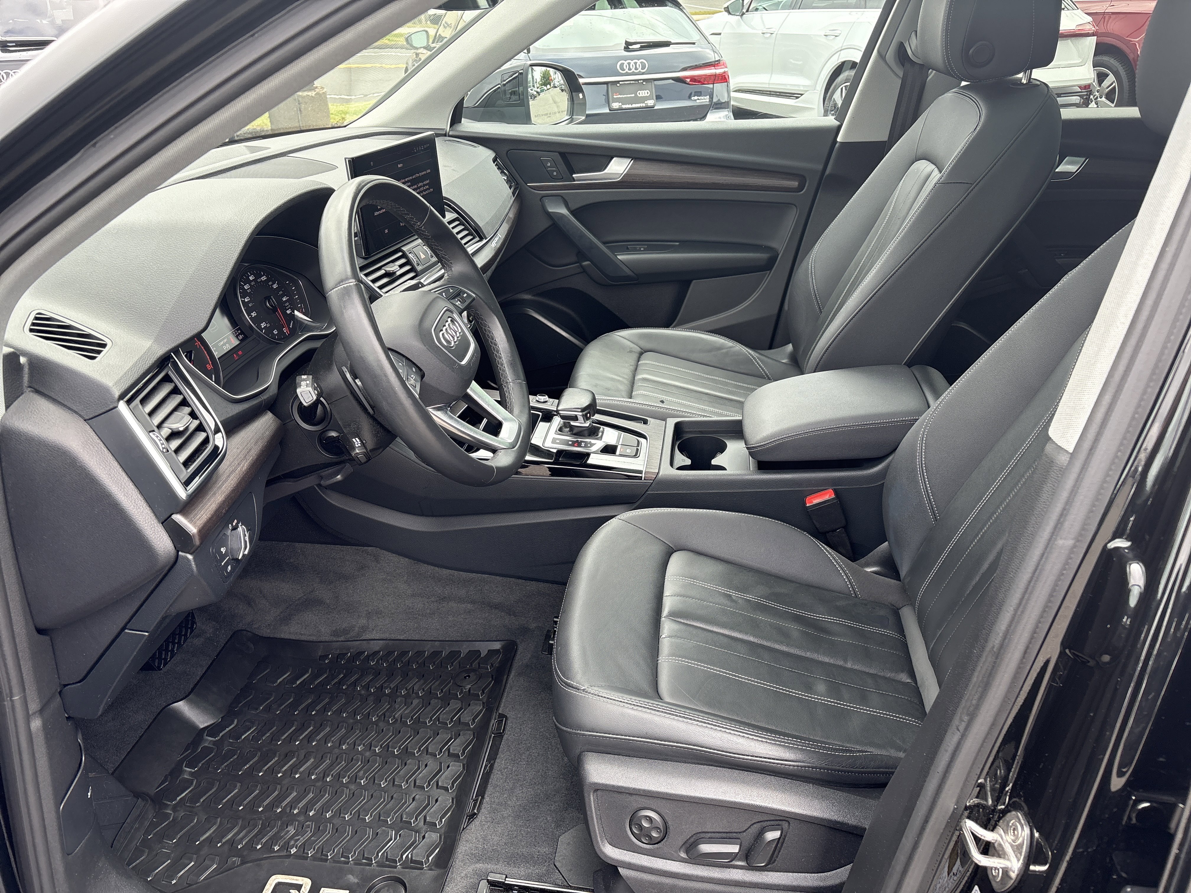 Certified 2023 Audi Q5 2.0T Premium w/ Convenience Package AWD/4WD image 6