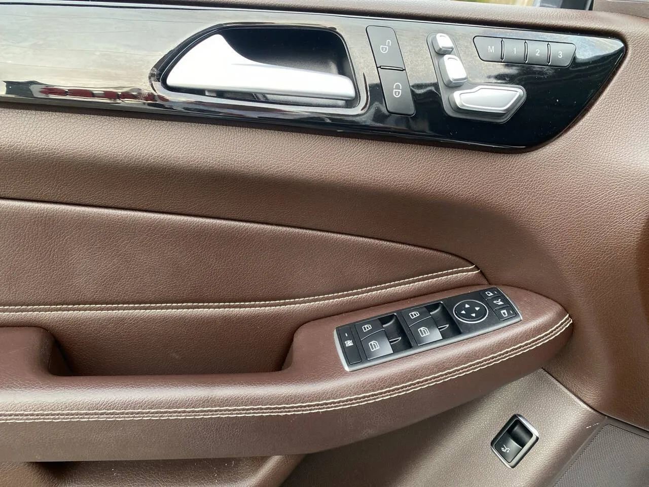 Used 2017 Mercedes-Benz GLE 350 4MATIC image 8