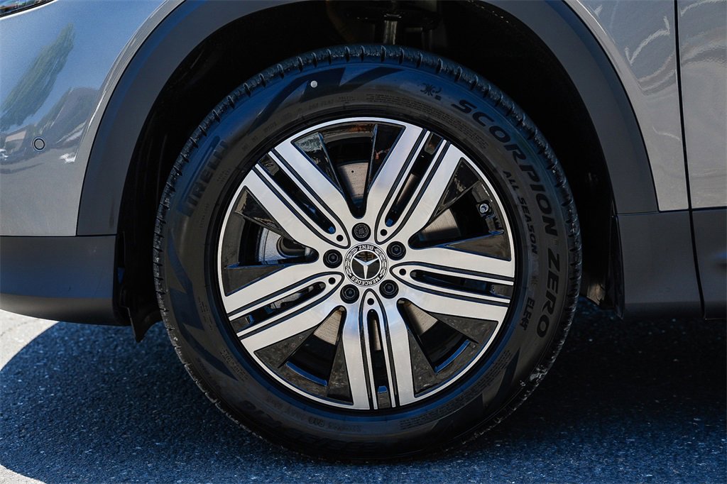 New 2025 Mercedes-Benz EQB 300 300 image 9