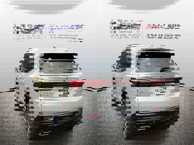 New 2026 Buick Enclave Sport Touring w/ Super Cruise Package image 4