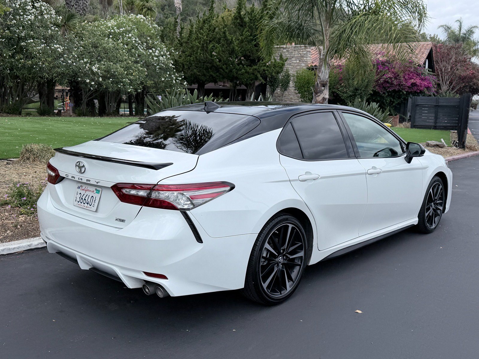 Used 2019 Toyota Camry XSE FWD image 7