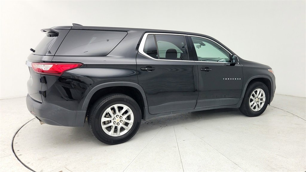 Used 2018 Chevrolet Traverse LS image 7