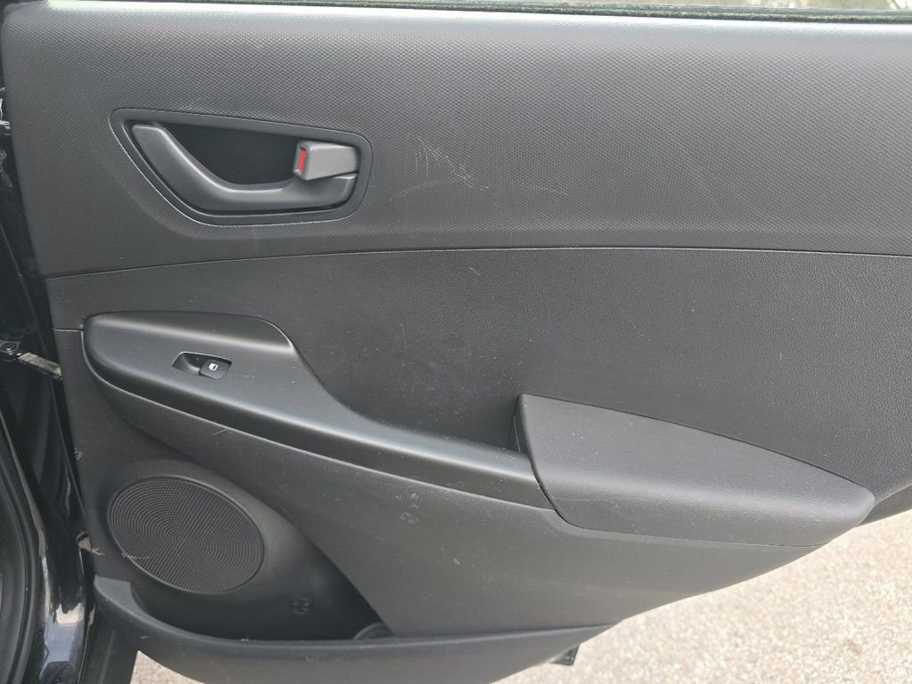 Used 2021 Hyundai Kona SE image 20