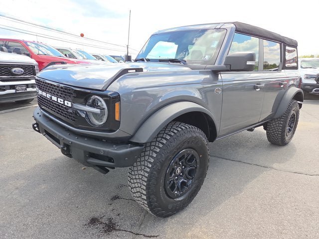 Used 2024 Ford Bronco Wildtrak AWD/4WD image 2