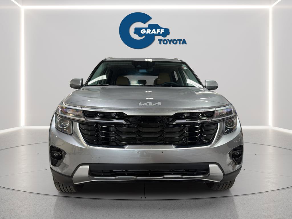 Used 2024 Kia Seltos EX AWD/4WD image 12