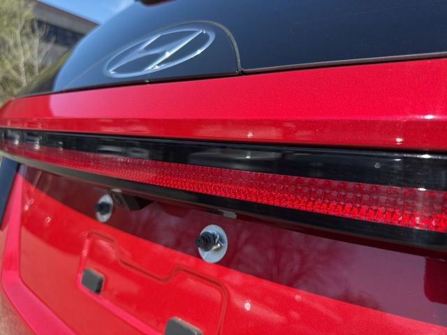 Certified 2023 Hyundai Tucson Limited AWD/4WD image 12