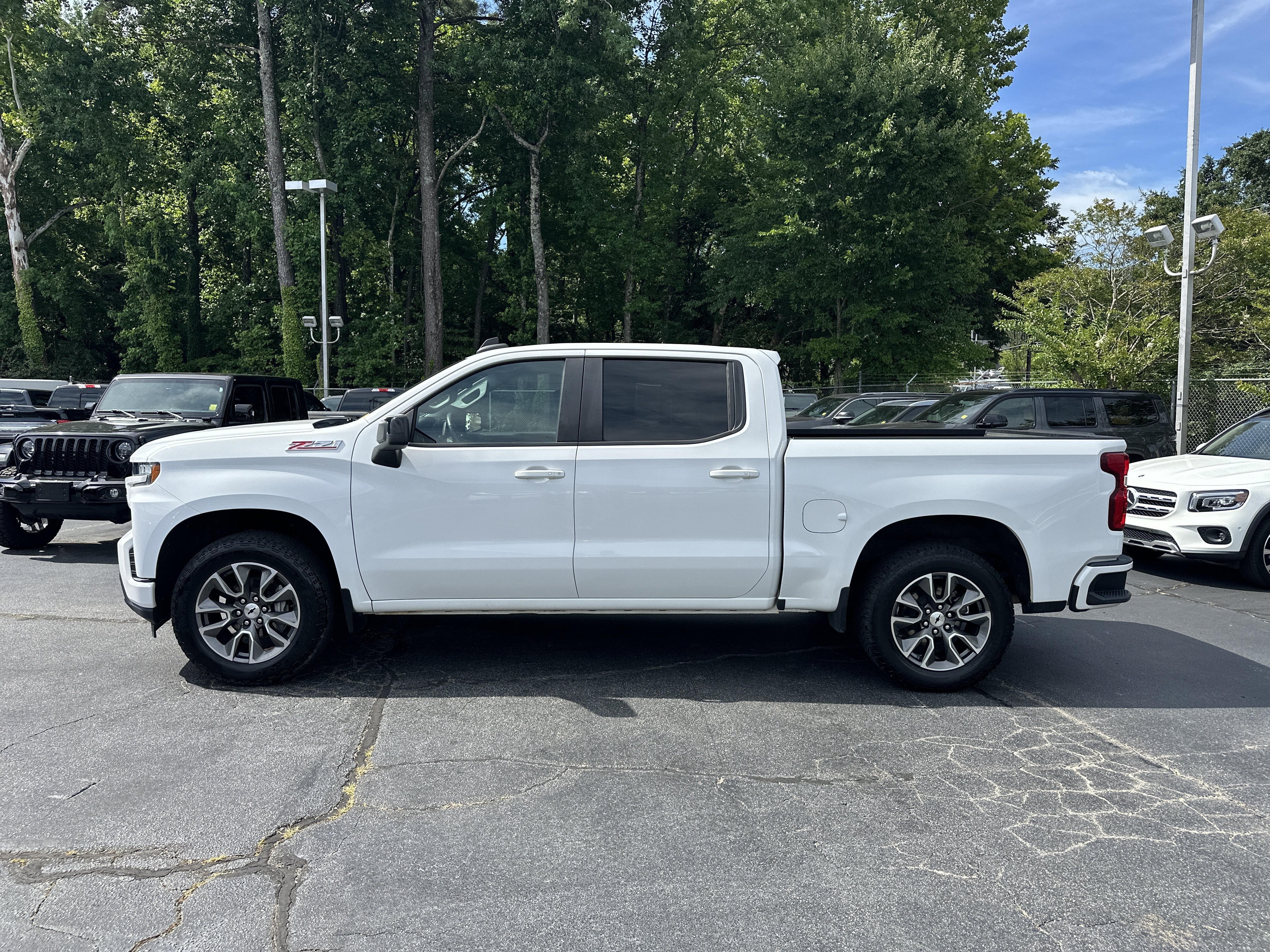 Used 2019 Chevrolet Silverado 1500 RST AWD/4WD image 6