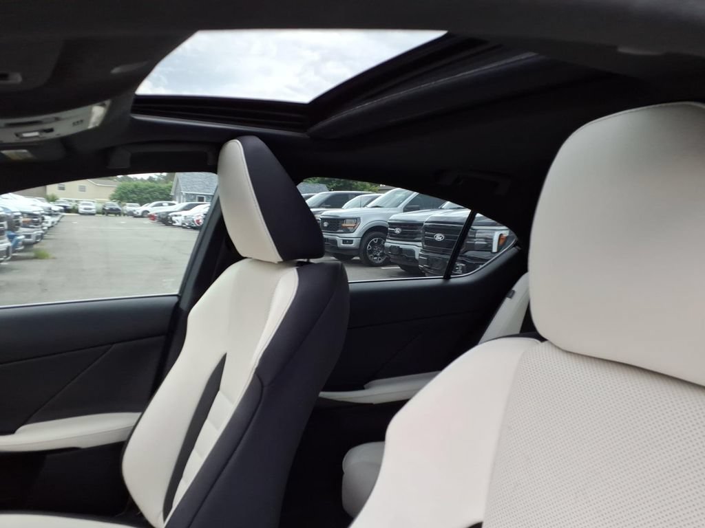 Used 2021 Lexus IS 350 F Sport RWD image 25