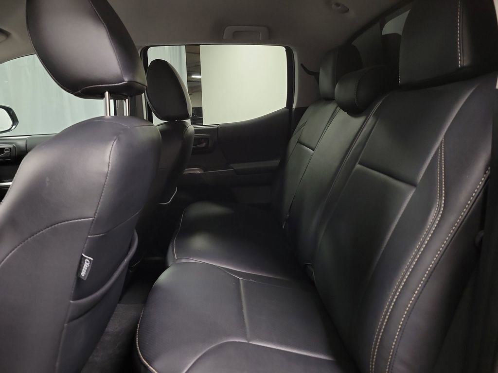 Used 2022 Toyota Tacoma SR5 w/ Trail Edition image 25
