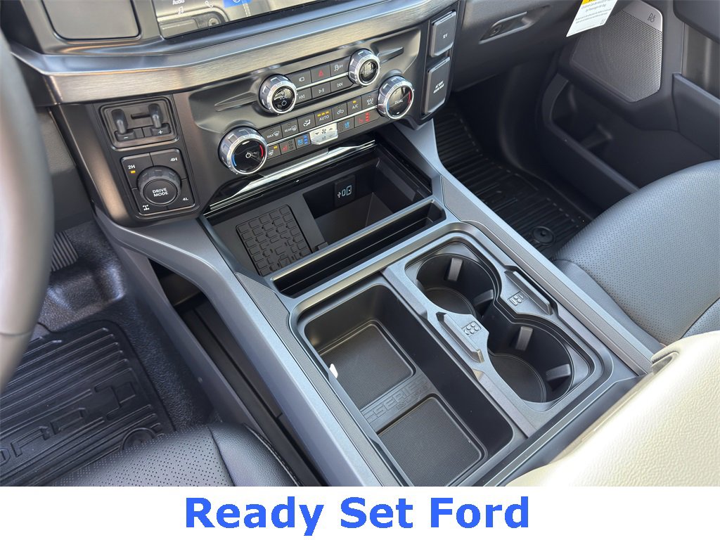 New 2026 Ford F250 Lariat image 28