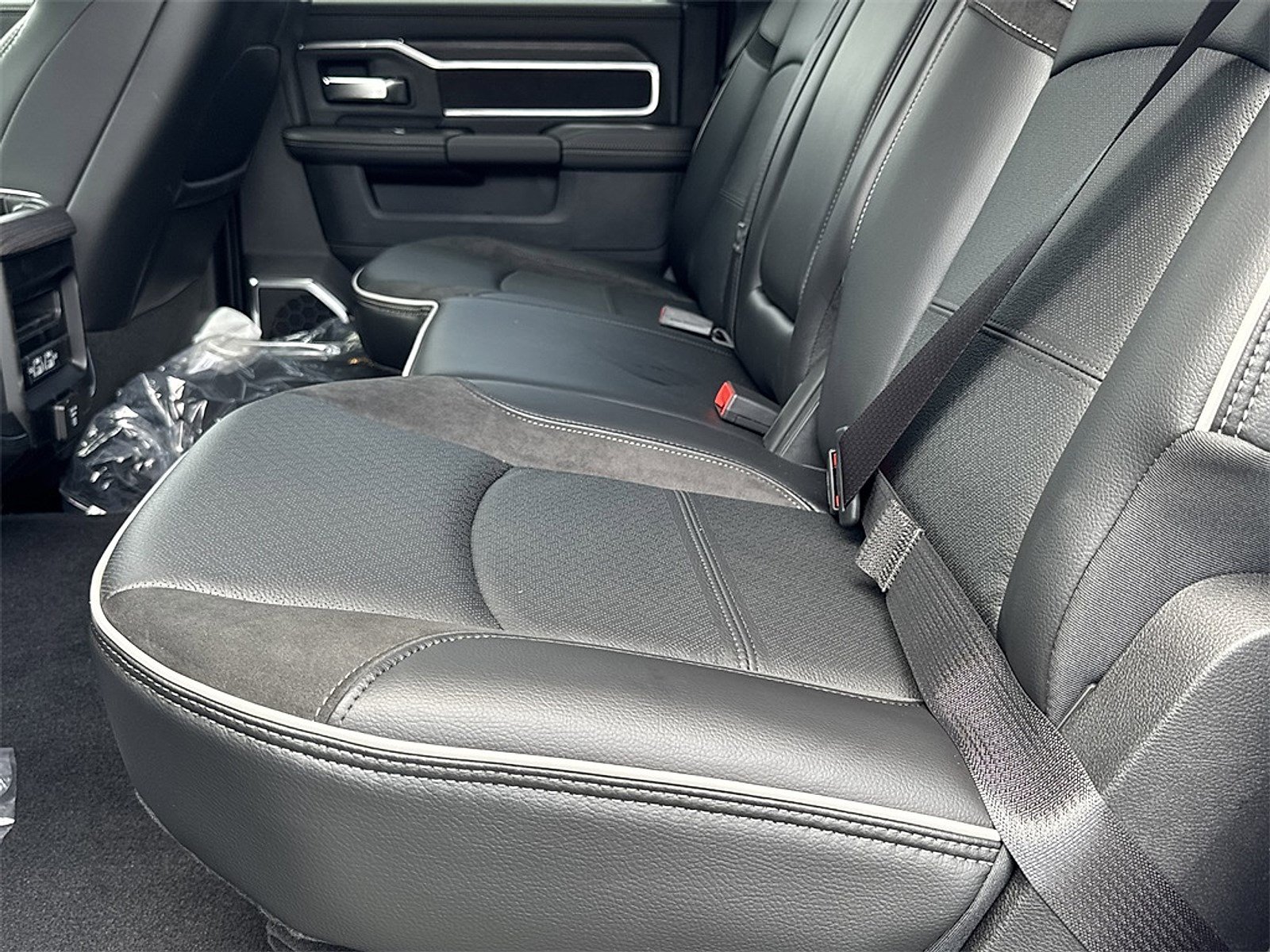 New 2025 RAM 3500 Laramie RWD image 23