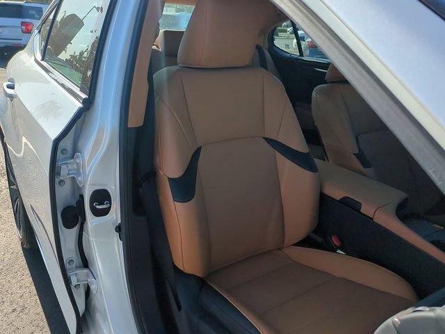 Used 2025 Lexus ES 350 w/ Premium Package image 33