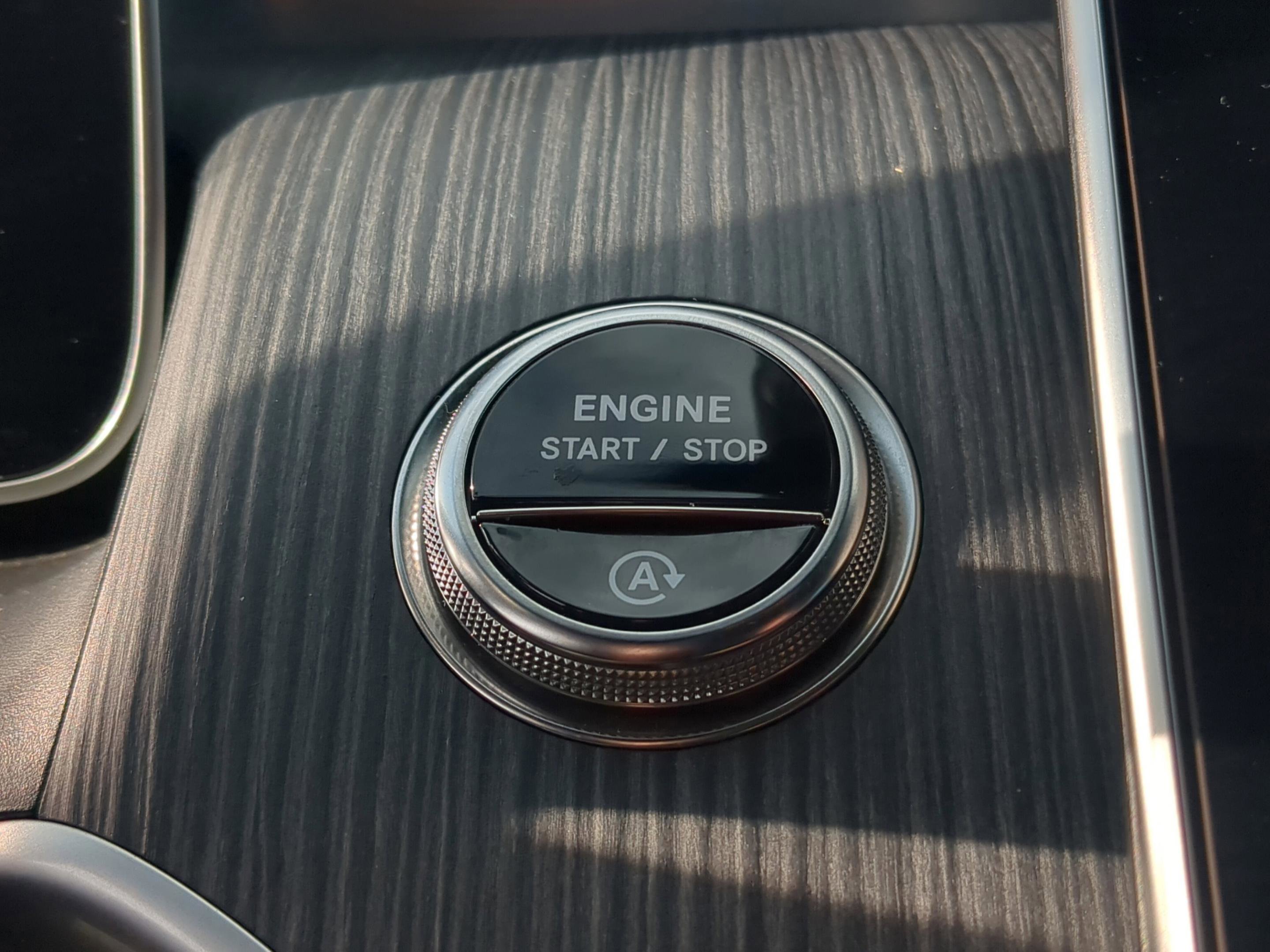 Certified 2025 Mercedes-Benz GLC 300 4MATIC image 28