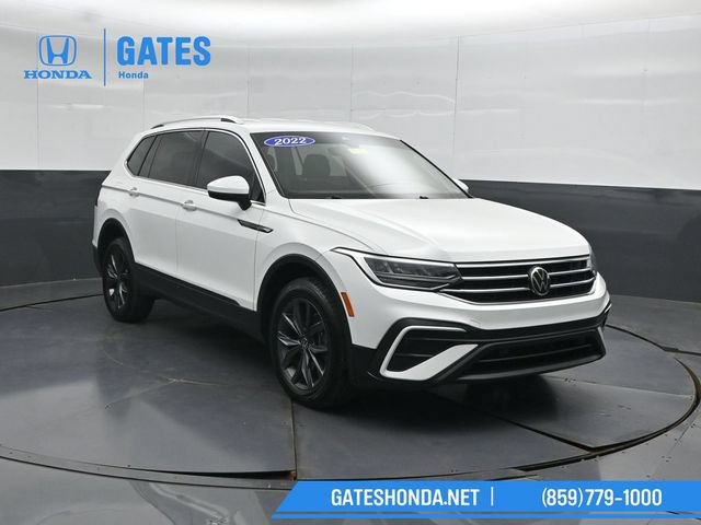 Used 2022 Volkswagen Tiguan SE FWD image 4