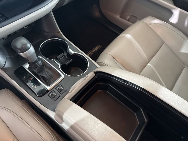 Used 2019 Toyota Highlander XLE image 25