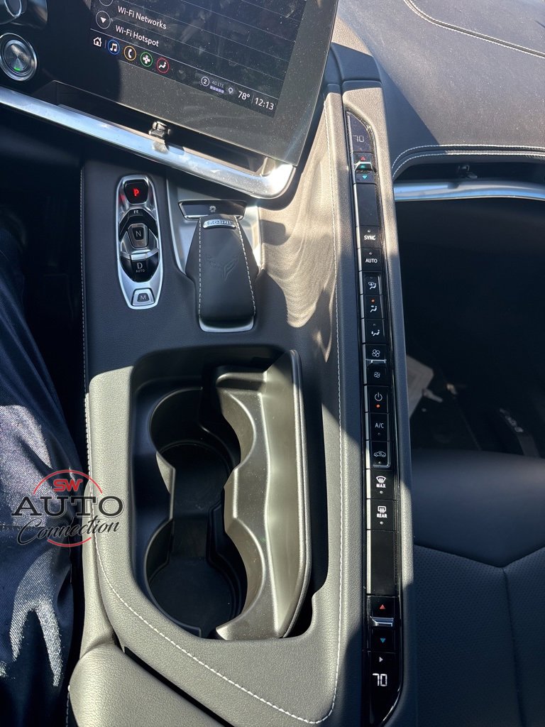 Used 2022 Chevrolet Corvette Stingray Coupe w/ Z51 Performance Package image 19