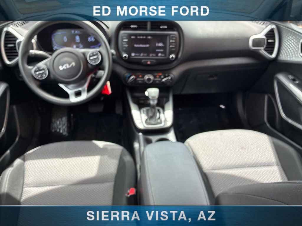 Used 2025 Kia Soul LX FWD image 17