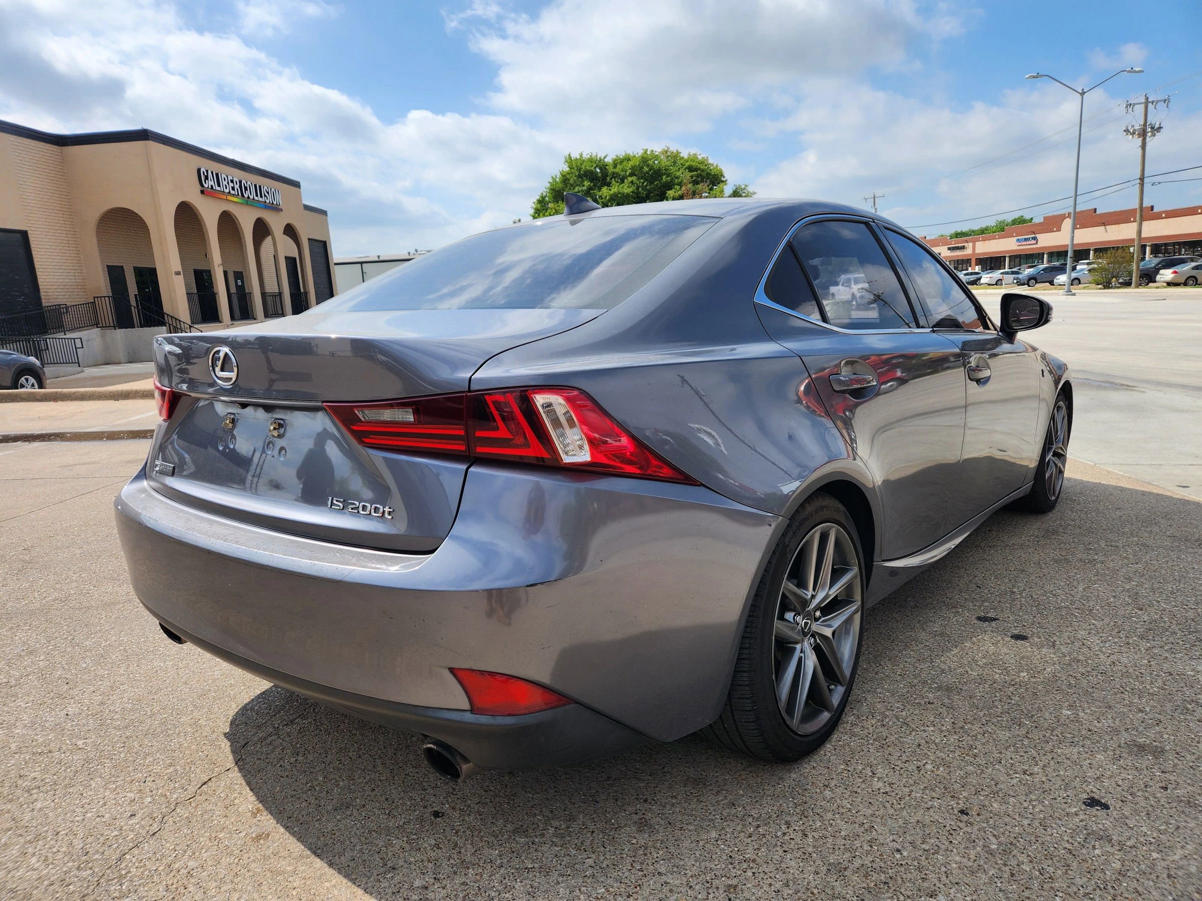 Used 2016 Lexus IS 200t image 5