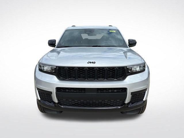 New 2025 Jeep Grand Cherokee L Altitude RWD image 2