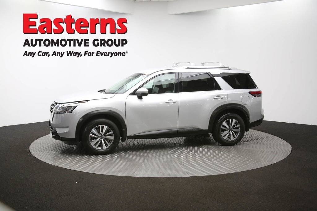 Used 2023 Nissan Pathfinder SL image 57