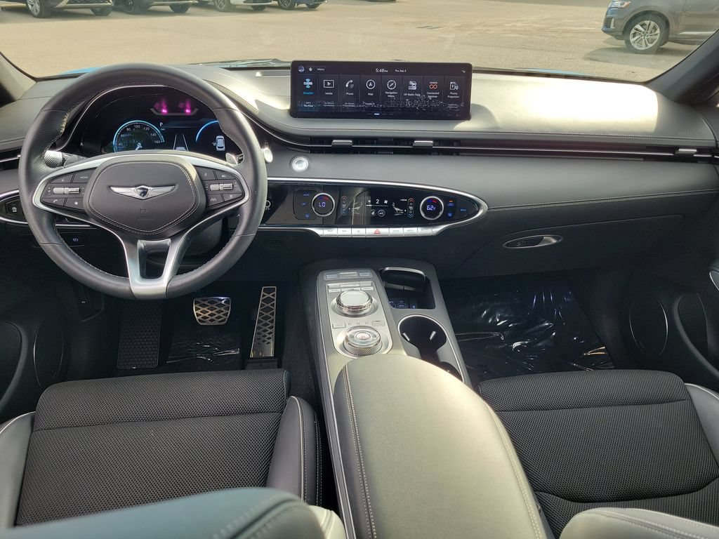 Used 2024 Genesis GV70 2.5T w/ Sport Prestige Package AWD/4WD image 3