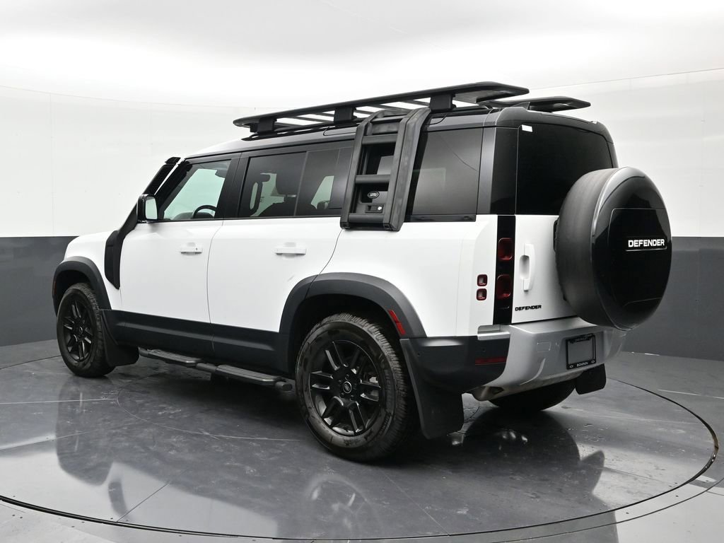 Used 2023 Land Rover Defender 110 S AWD/4WD image 3