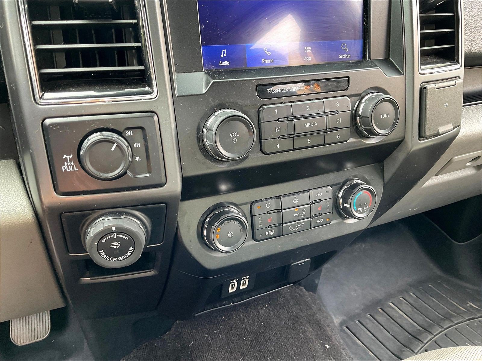Used 2019 Ford F150 4x4 SuperCrew image 16